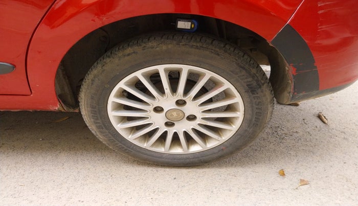 2015 Tata Zest XMS PETROL, Petrol, Manual, 1,27,285 km, tyre