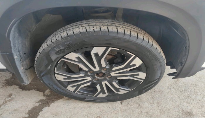 2022 Renault Kiger RXZ AMT, Petrol, Automatic, 67,676 km, tyre