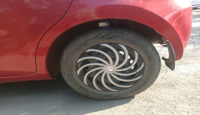 2014 Datsun Go T, Petrol, Manual, 86,061 km, tyre