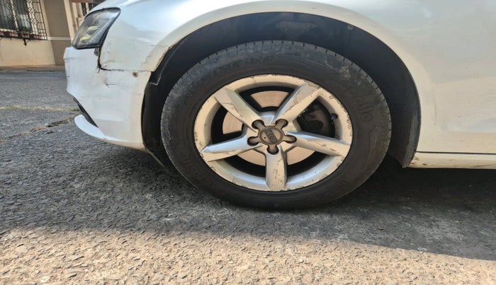 2012 Audi A4 2.0 TDI Multitronic, Diesel, Automatic, 1,45,697 km, tyre