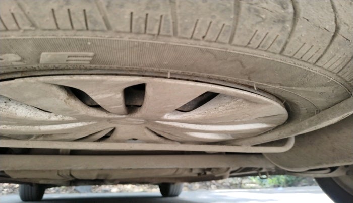 2016 Maruti Ertiga ZXI, CNG, Manual, 1,01,263 km, tyre