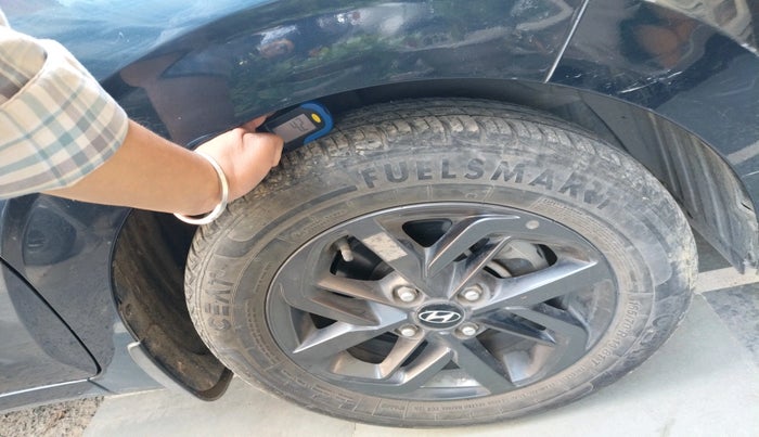 2021 Hyundai GRAND I10 NIOS SPORTZ 1.2 KAPPA VTVT CNG, CNG, Manual, 29,811 km, tyre