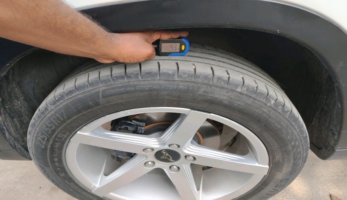 2020 Maruti Vitara Brezza VDI, Diesel, Manual, 86,627 km, tyre