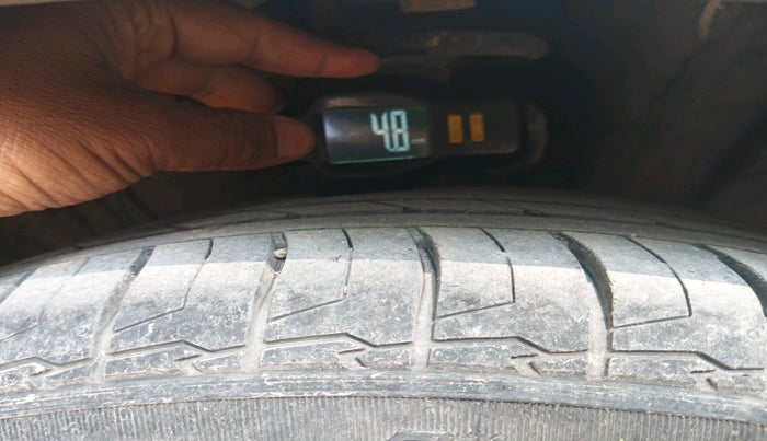 2023 Hyundai ALCAZAR PLATINUM 1.5 TURBO PETROL MT 7STR, Petrol, Manual, 27,489 km, tyre