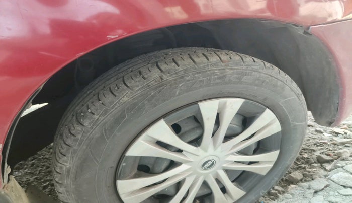 2008 Toyota Innova G4 2.5 8 STR, Diesel, Manual, 1,80,621 km, tyre