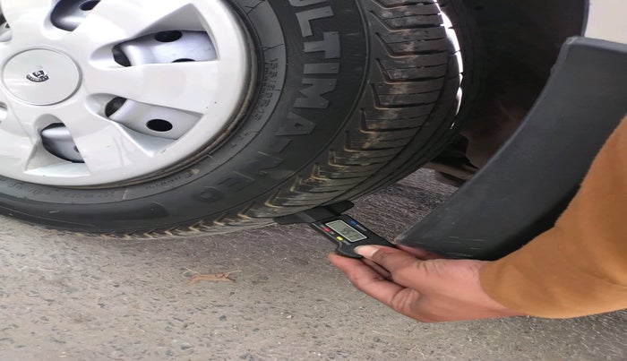 2024 Maruti New Wagon-R LXI 1.0, CNG, Manual, 27,731 km, tyre