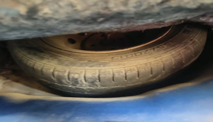 2013 Hyundai Eon MAGNA +, Petrol, Manual, 1,24,595 km, tyre