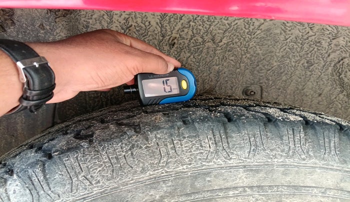 2019 Mahindra TUV300 T8, Diesel, Manual, 41,871 km, tyre