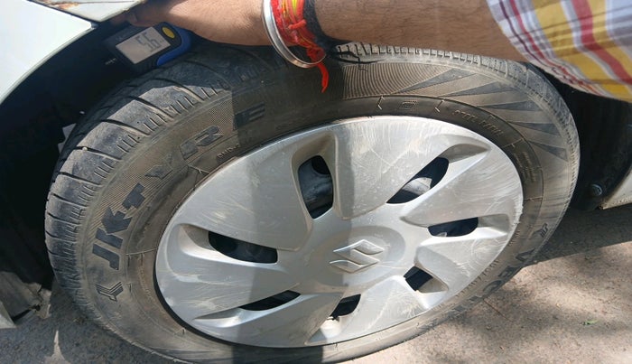 2015 Maruti Celerio ZXI AMT, Petrol, Automatic, 68,757 km, tyre