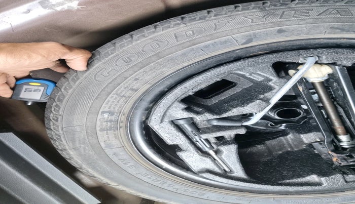 2014 Skoda Superb ELEGANCE 2.0 TDI CR AT, Diesel, Automatic, 99,556 km, tyre