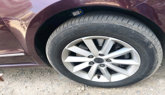 2014 Skoda Superb ELEGANCE 2.0 TDI CR AT, Diesel, Automatic, 99,556 km, tyre