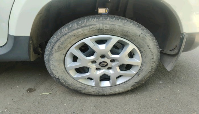 2016 Renault Duster 85 PS RXL DIESEL, Diesel, Manual, 83,366 km, tyre