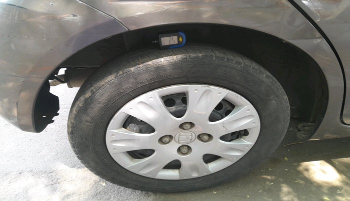 2015 Honda Brio S MT, Petrol, Manual, 38,262 km, tyre