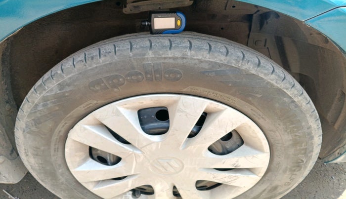 2012 Maruti Swift Dzire VXI, CNG, Manual, 1,47,722 km, tyre