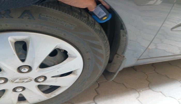 2013 Hyundai i10 SPORTZ 1.2, Petrol, Manual, 40,786 km, tyre