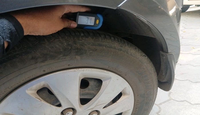 2013 Hyundai i10 SPORTZ 1.2, Petrol, Manual, 40,786 km, tyre