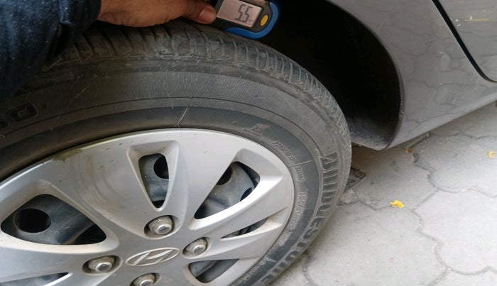 2013 Hyundai i10 SPORTZ 1.2, Petrol, Manual, 40,786 km, tyre