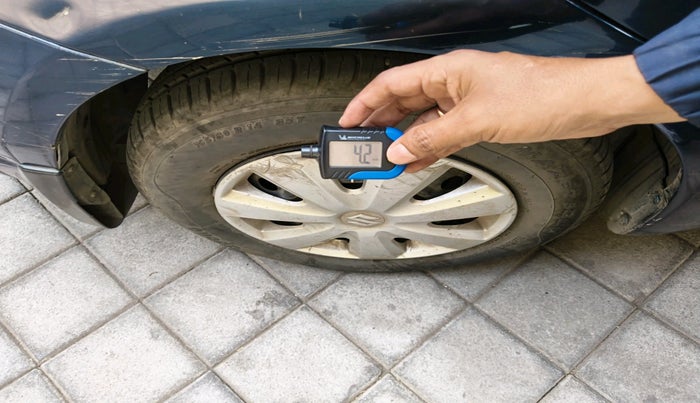 2008 Maruti Swift Dzire VXI 1.3, Petrol, Manual, 40,560 km, tyre