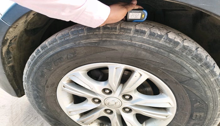 2013 Ssangyong Rexton RX5, Diesel, Manual, 95,891 km, tyre