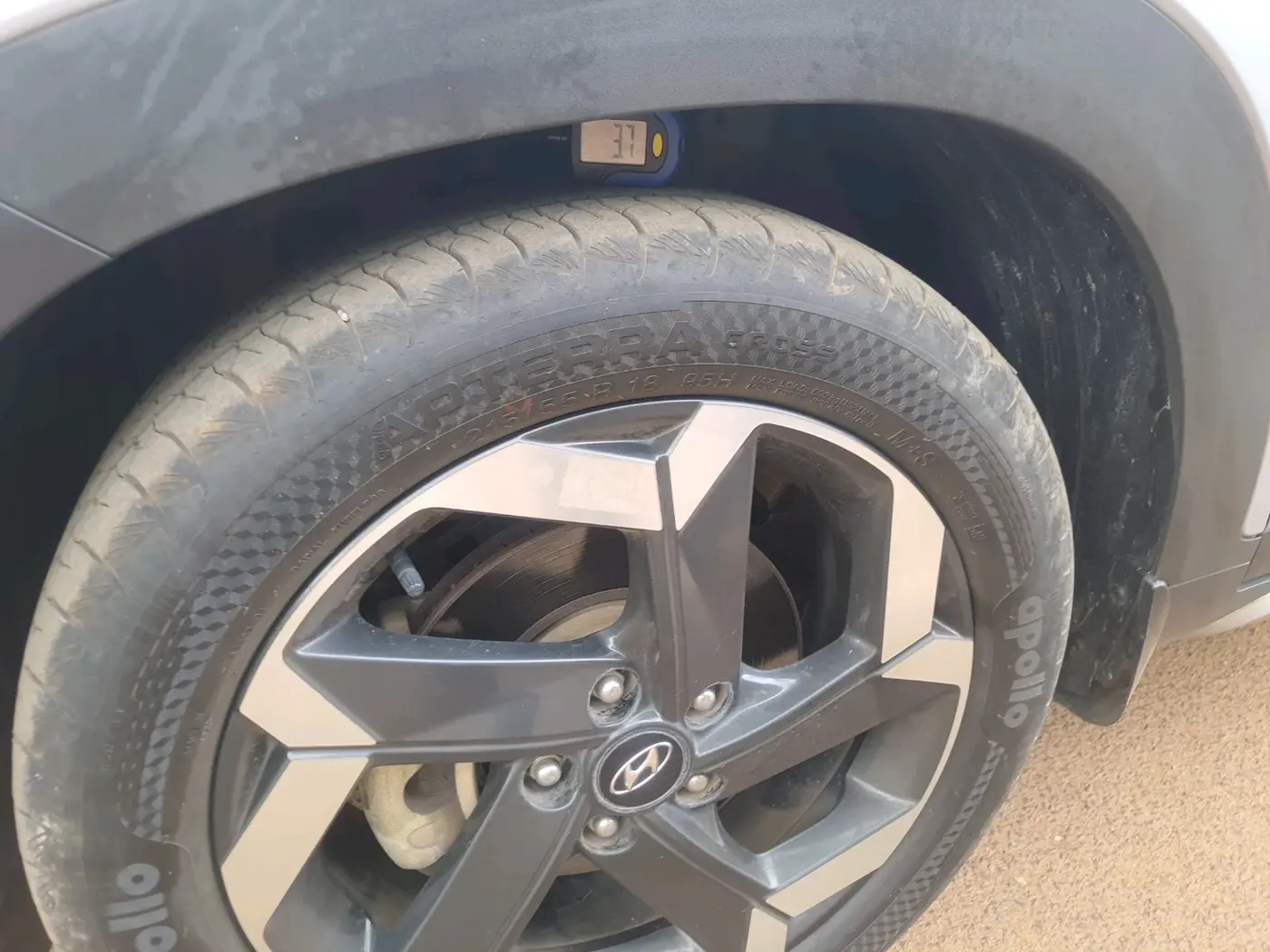 2022 Hyundai ALCAZAR 2.0 SIGNATURE MT 6STR, Petrol, Manual, 33,740 km, tyre