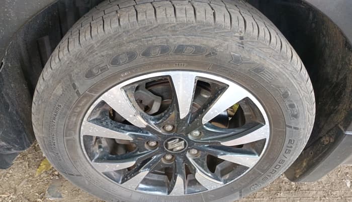 2017 Maruti S Cross ZETA 1.3, Diesel, Manual, 82,061 km, tyre