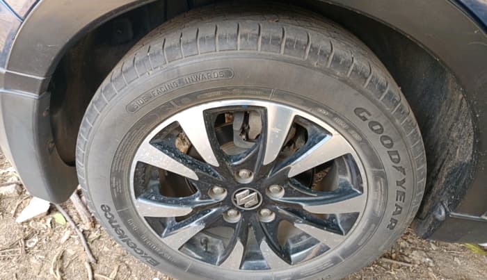 2017 Maruti S Cross ZETA 1.3, Diesel, Manual, 82,061 km, tyre