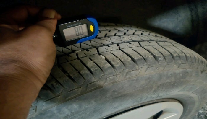 2017 Mahindra XUV500 W6 AT, Diesel, Automatic, 38,390 km, tyre