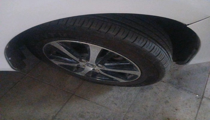 2020 Toyota YARIS G CVT, Petrol, Automatic, 80,030 km, tyre