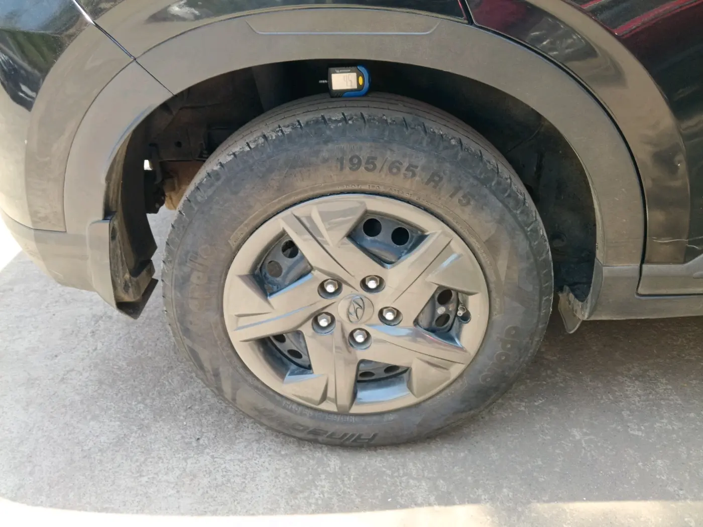 2024 Hyundai VENUE SX 1.2 PETROL, Petrol, Manual, 26,171 km, tyre