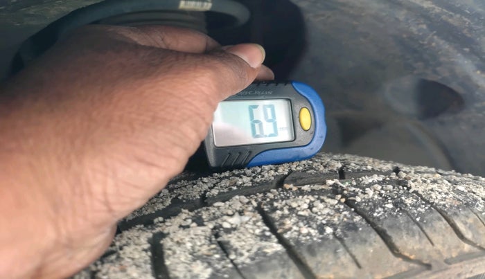 2017 Tata Tiago XZ PETROL, Petrol, Manual, 90,292 km, tyre