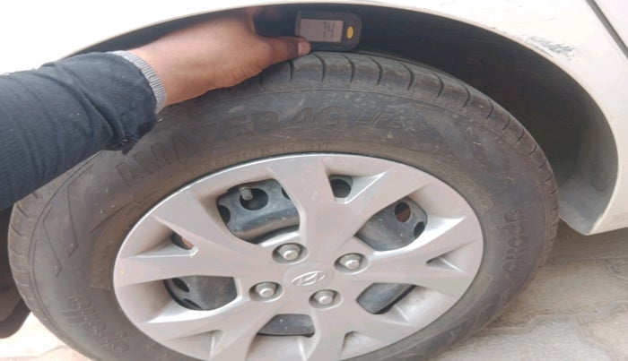 2016 Hyundai Grand i10 MAGNA 1.2 KAPPA VTVT, Petrol, Manual, 54,107 km, tyre