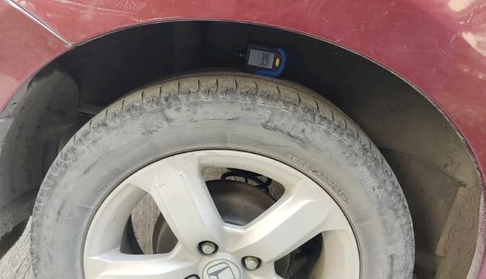 2011 Honda City 1.5L I-VTEC V AT, Petrol, Automatic, 1,15,190 km, tyre