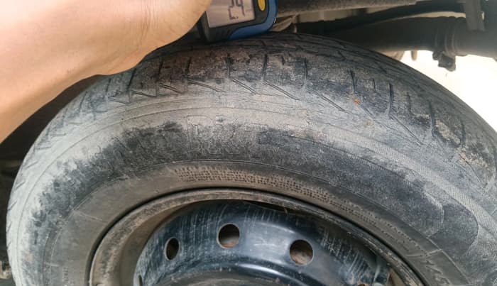 2020 Maruti Alto LXI, CNG, Manual, 43,010 km, tyre