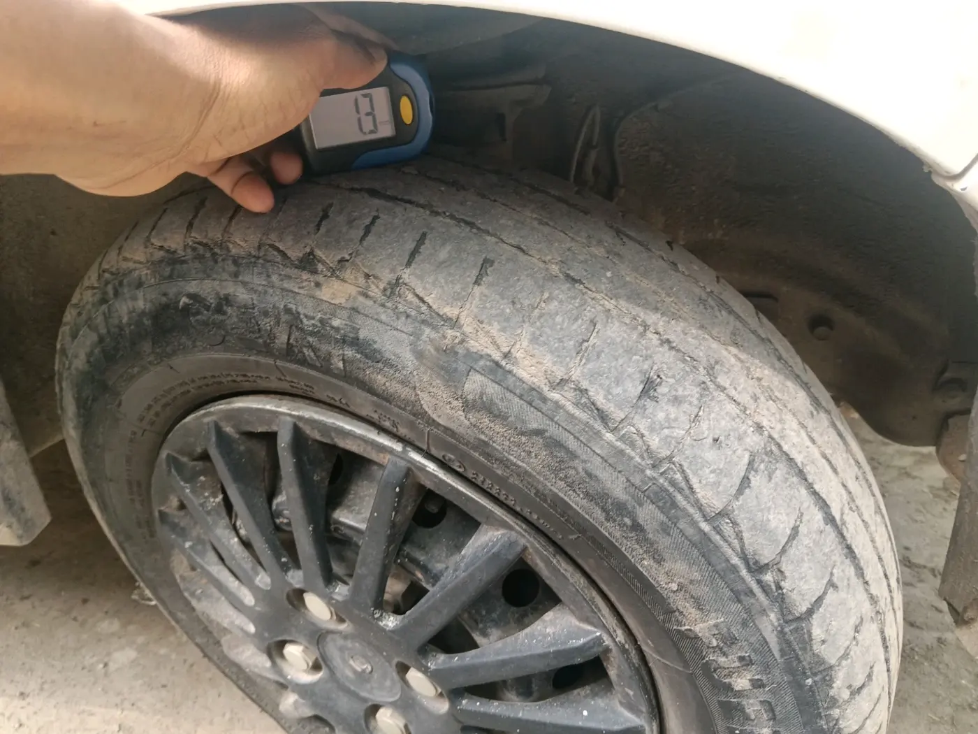 2020 Maruti Alto LXI, CNG, Manual, 43,010 km, tyre