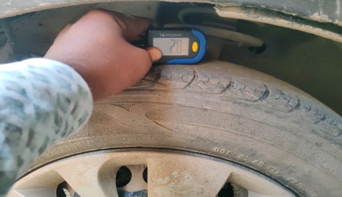 2017 Maruti Baleno DELTA PETROL 1.2, Petrol, Manual, 96,734 km, tyre