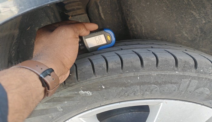 2018 Skoda Rapid AMBITION 1.6 MPI MT, Petrol, Manual, 50,453 km, tyre