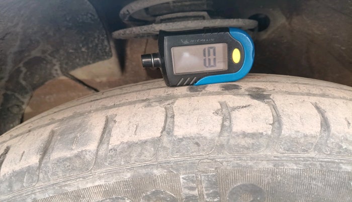 2024 Maruti Dzire VXI CNG, CNG, Manual, 62,864 km, tyre