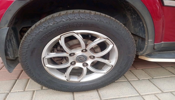 2018 Mahindra XUV500 W7, Diesel, Manual, 58,272 km, tyre