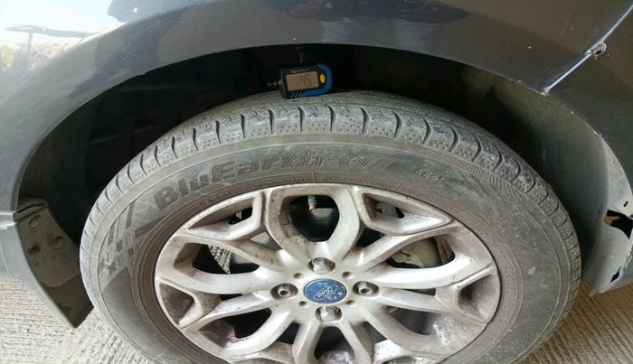 2013 Ford Ecosport TITANIUM 1.0L ECOBOOST, Petrol, Manual, 96,000 km, tyre