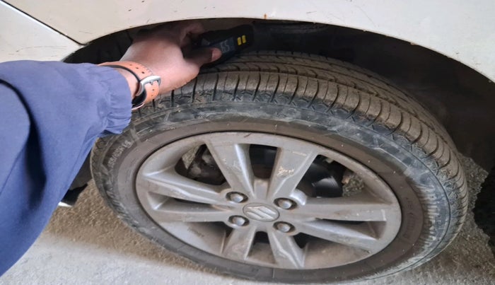 2013 Maruti Wagon R Stingray VXI, CNG, Manual, 85,924 km, tyre