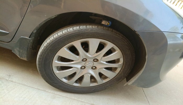 2017 Maruti Baleno ZETA PETROL 1.2, Petrol, Manual, 1,69,417 km, tyre