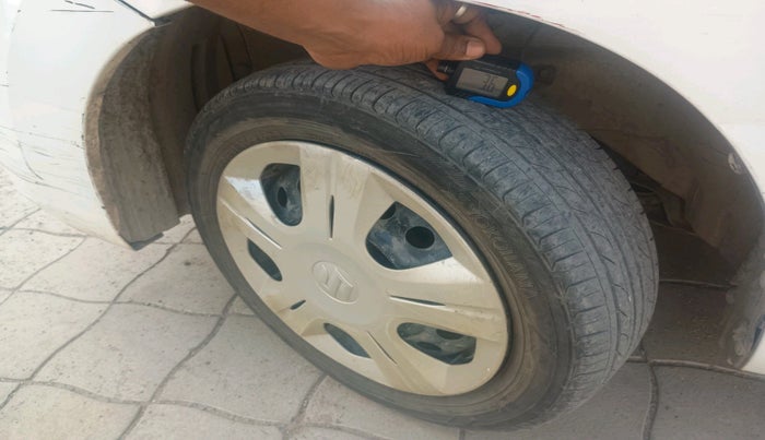 2013 Maruti Wagon R 1.0 VXI, Petrol, Manual, 87,146 km, tyre