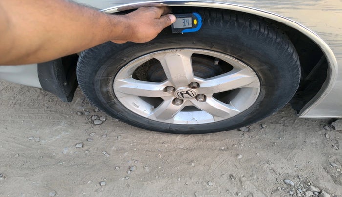 2010 Honda City 1.5L I-VTEC V MT, Petrol, Manual, 1,10,263 km, tyre