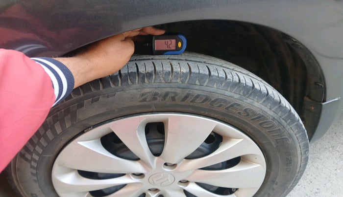 2016 Maruti Baleno DELTA DIESEL 1.3, Diesel, Manual, 74,834 km, tyre