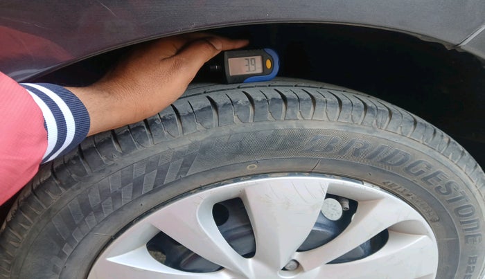 2016 Maruti Baleno DELTA DIESEL 1.3, Diesel, Manual, 74,834 km, tyre