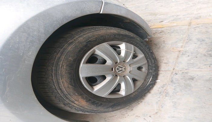 2011 Volkswagen Polo TRENDLINE 1.2L DIESEL, Diesel, Manual, 2,00,300 km, tyre