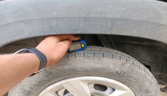 2018 Renault Kwid RXT 1.0 (O), Petrol, Manual, 35,575 km, tyre