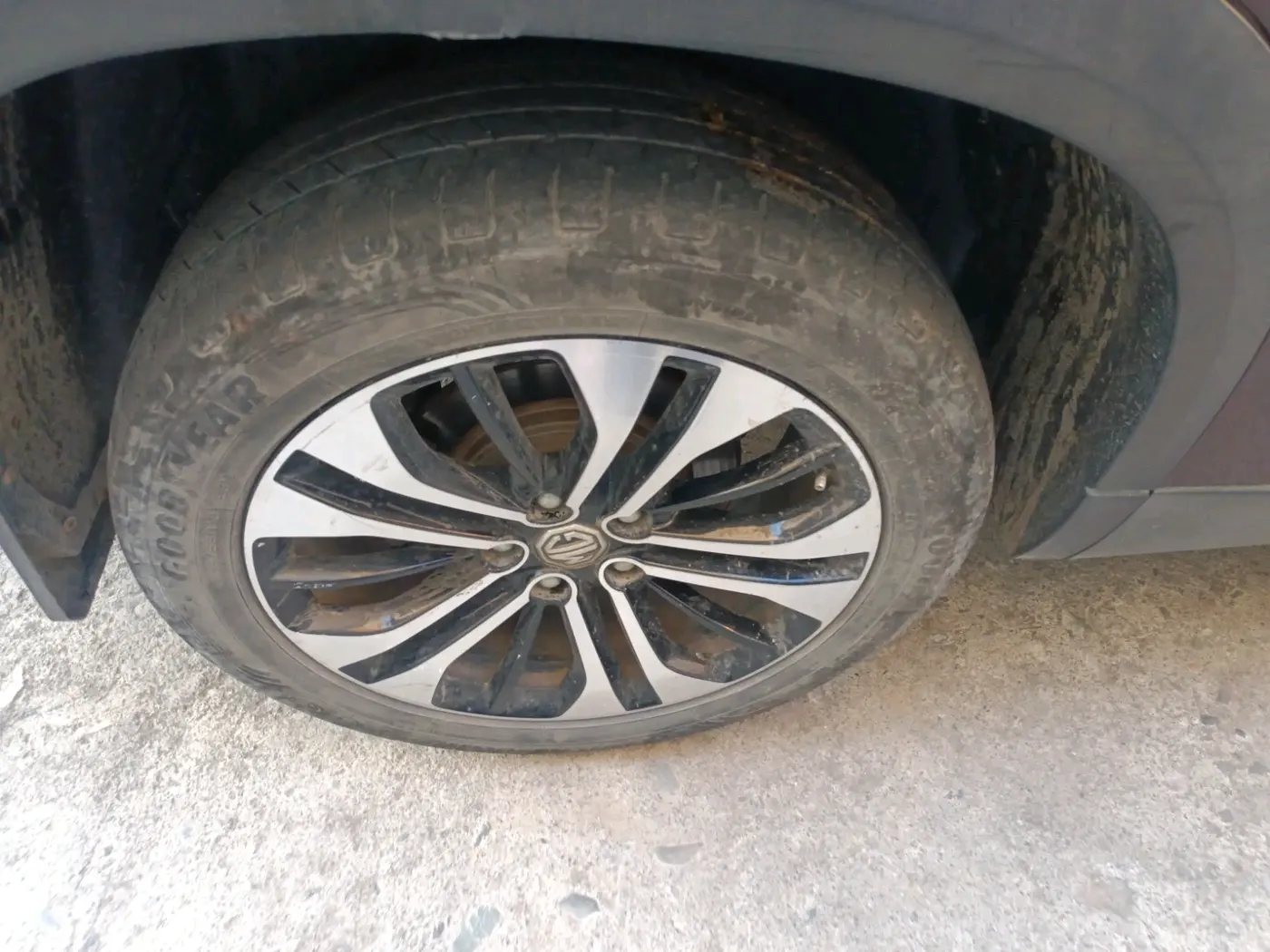 2021 MG HECTOR SHARP HYBRID 1.5 PETROL, Petrol, Manual, 54,764 km, tyre