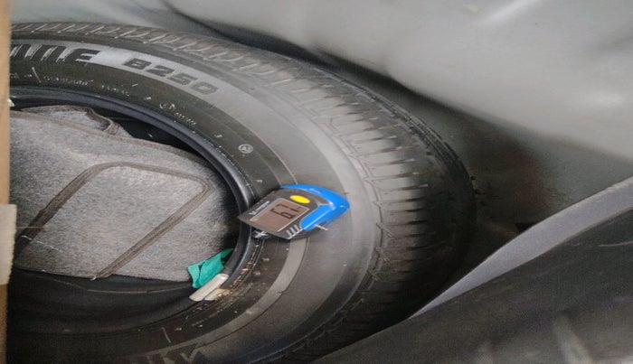 2019 Hyundai Elite i20 ASTA 1.2 (O), Petrol, Manual, 44,646 km, tyre