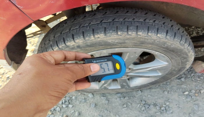 2013 Maruti Wagon R Stingray VXI, Petrol, Manual, 1,13,658 km, tyre